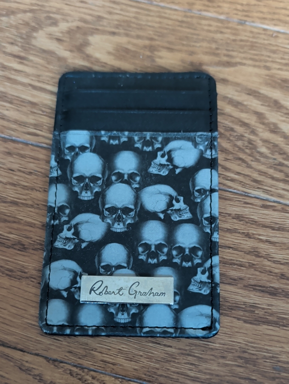 Robert Graham Black and Gray Skull Card Sleeve